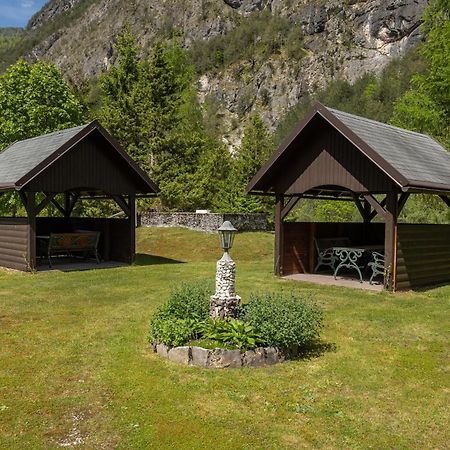 Appartement Metoja à Soča Extérieur photo