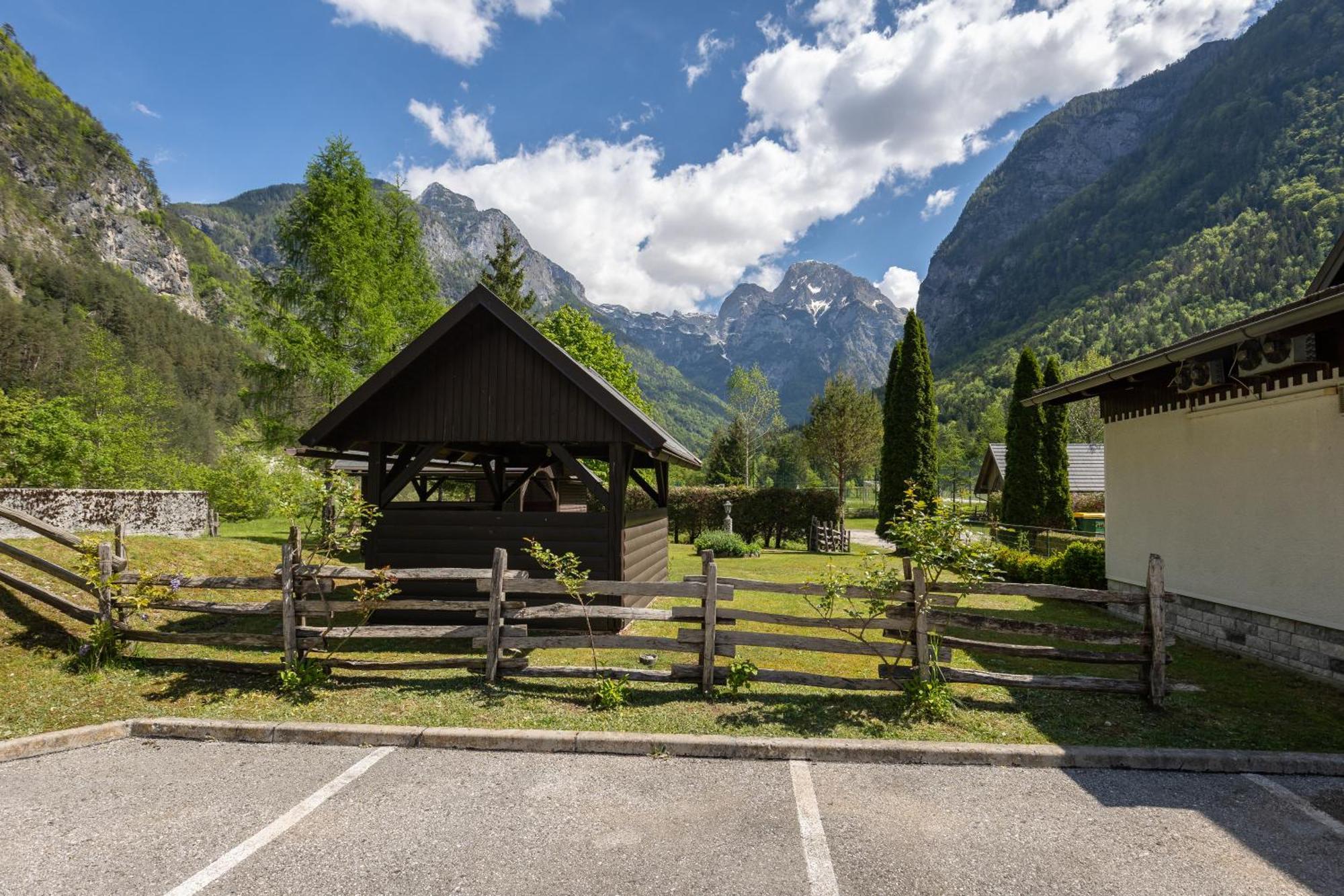 Appartement Metoja à Soča Extérieur photo